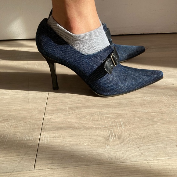 Stuart Weitzman Dark Blue Denim Heels with Black Strap - Picture 5 of 8